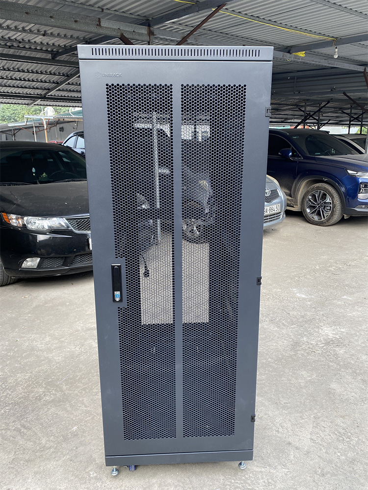 Kích thước tủ rack 32U D800 2 cửa lưới hãng UNIRACK