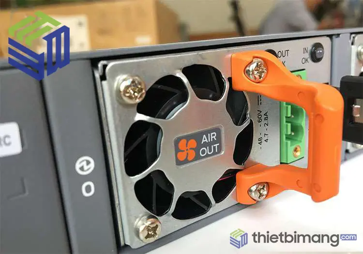 Switch Juniper EX3400-24T-DC