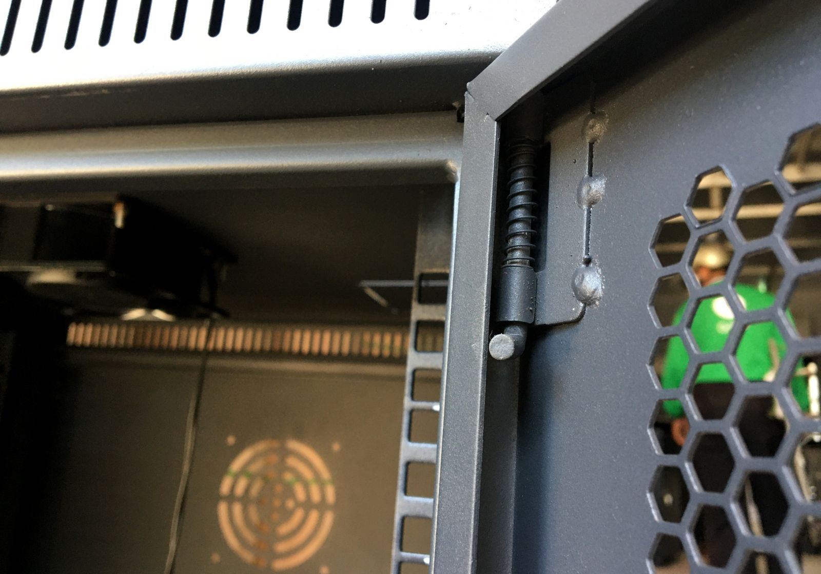 Tủ rack 9U D500