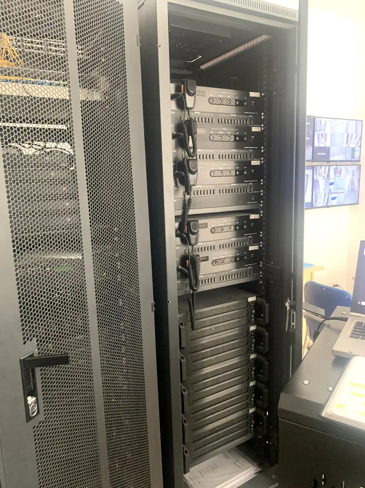 Tủ rack 42u sâu D1000 Tủ rack 42u sâu D1000