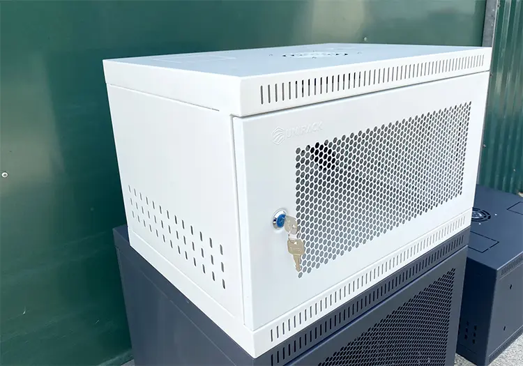 Tủ rack 6U D400 mẫu mới hãng UNIRACK
