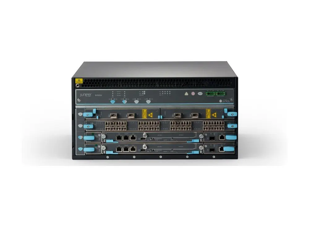 Switch lõi khung module Juniper EX9204 với các khe lắp card đường truyền